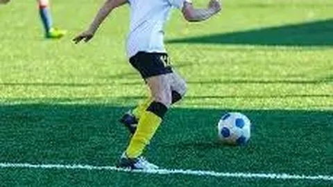 第11轮德甲焦点战：多特4-0横扫弗赖堡，精彩瞬间盘点